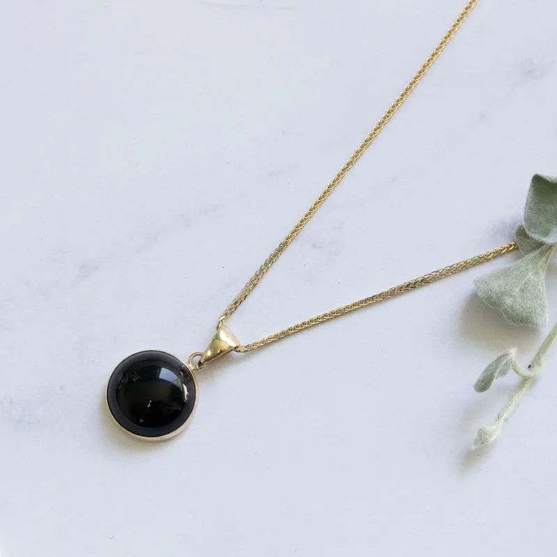 14K Yellow Gold Round Black Onyx 12mm Pendant