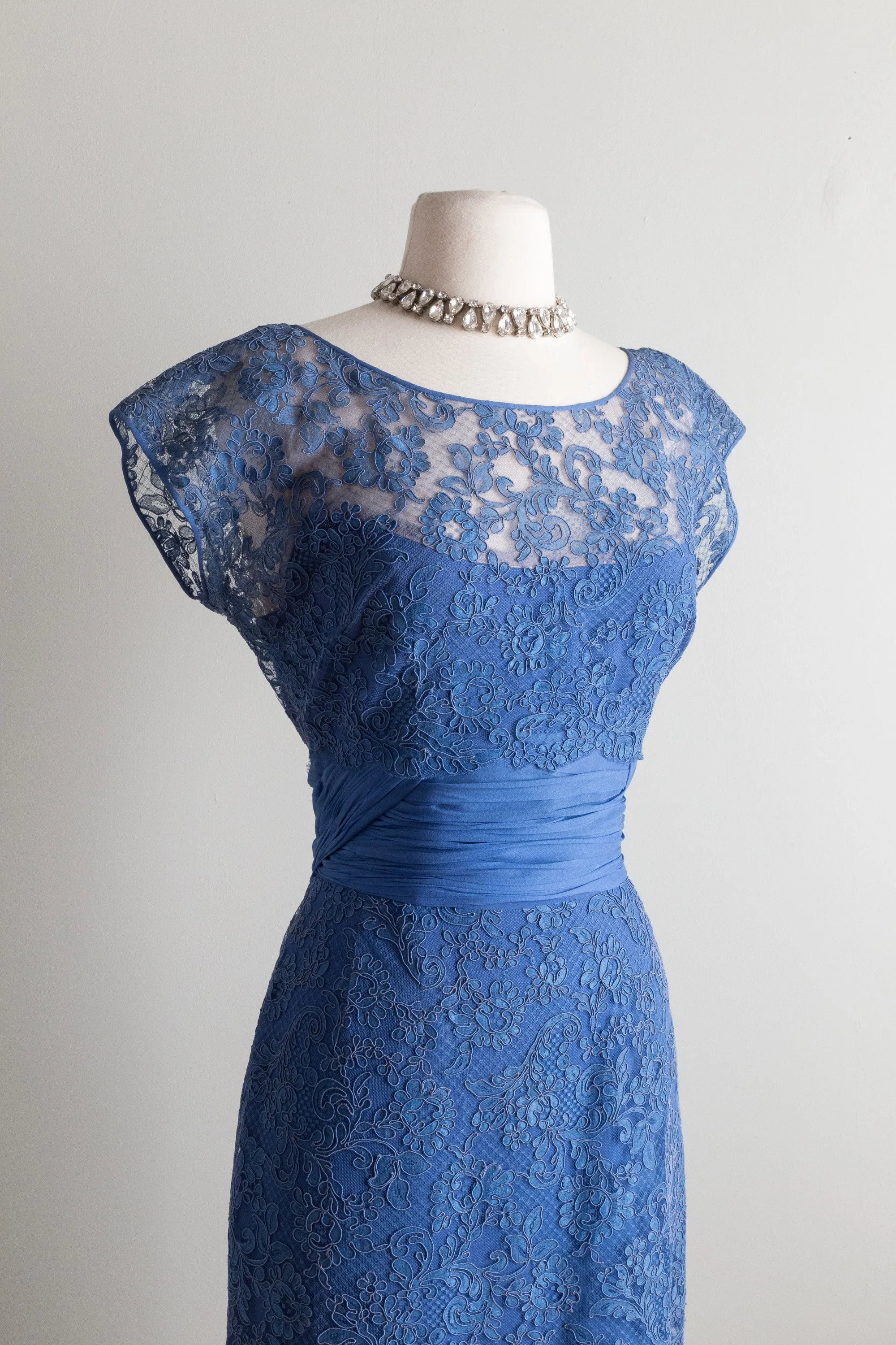 1950's Fine French Lace Cocktail Dress in Cobalt Blue By Gothe' / Waist 28