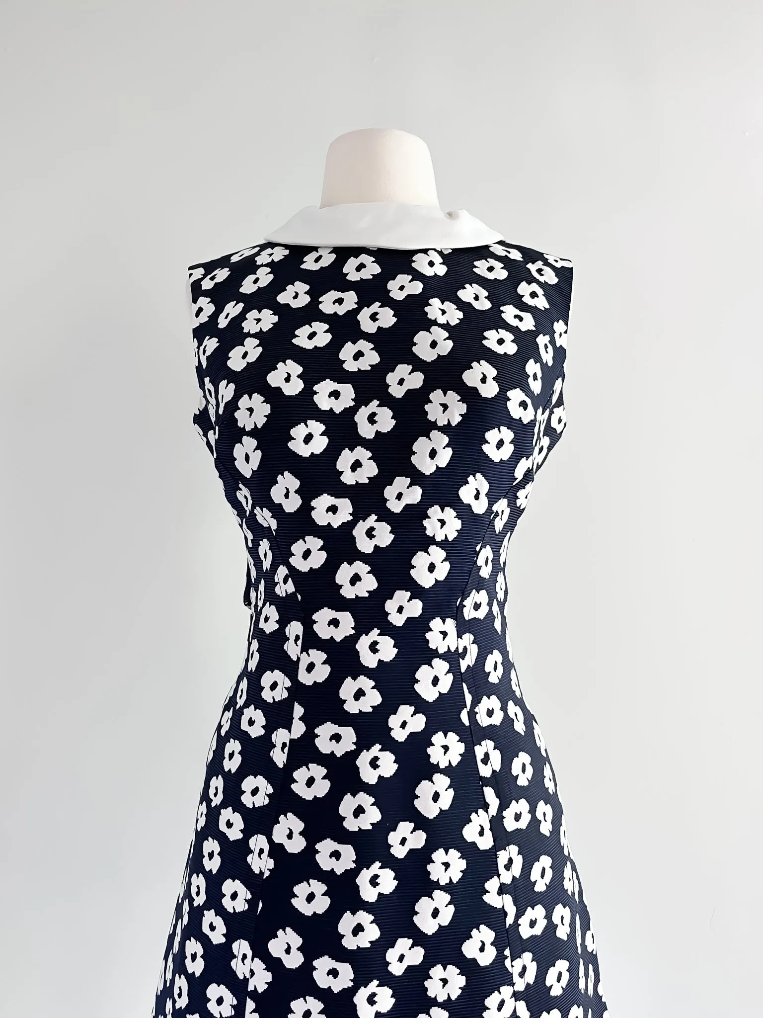 1960's MOD Rontirri Navy Blue and White Shift Dress / Sz M