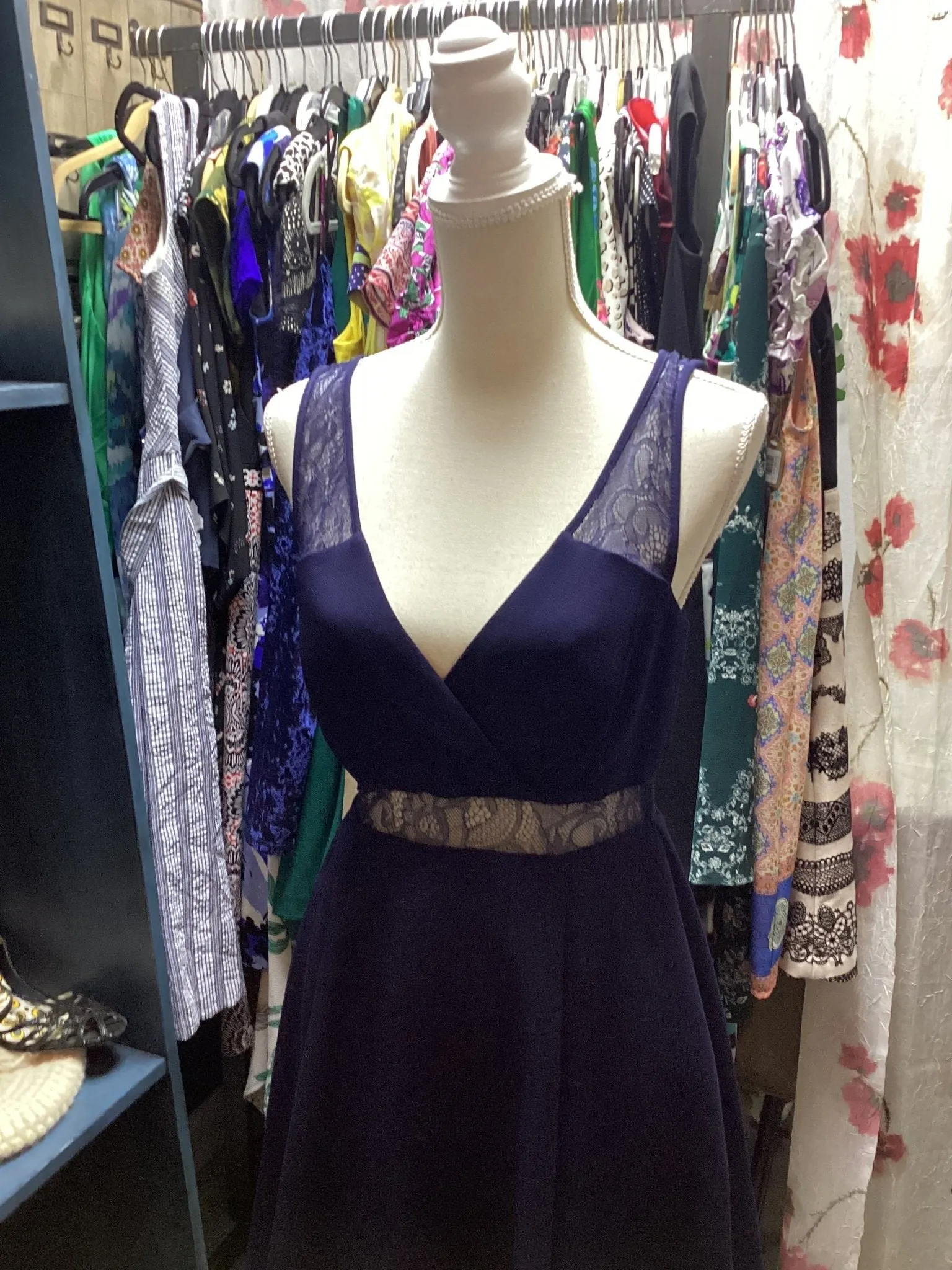 BCBG Generation : Lace Navy Dress Size 10