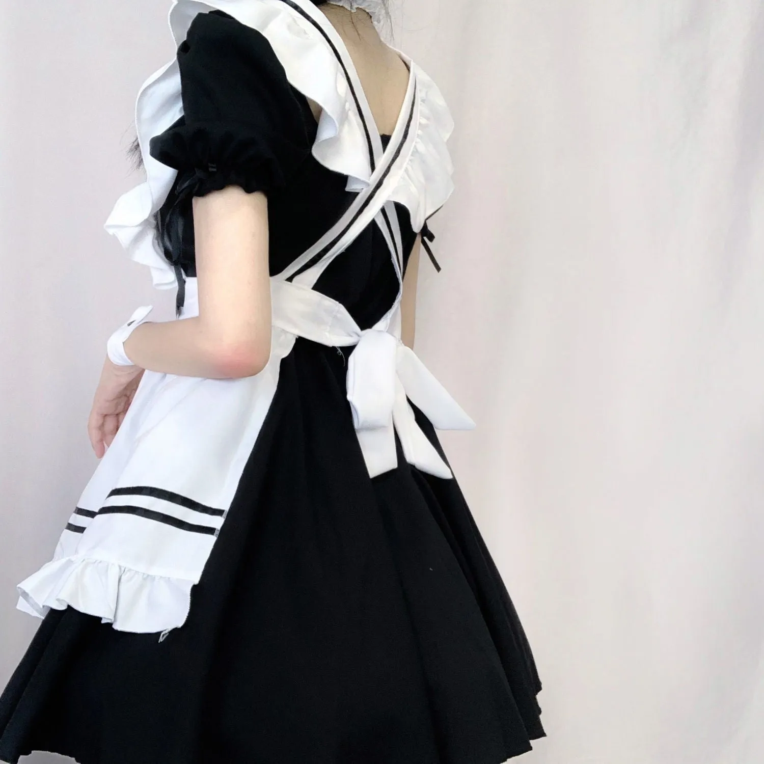 Cheap Frilly Lockable Maid Anime Cosplay Dress Costume