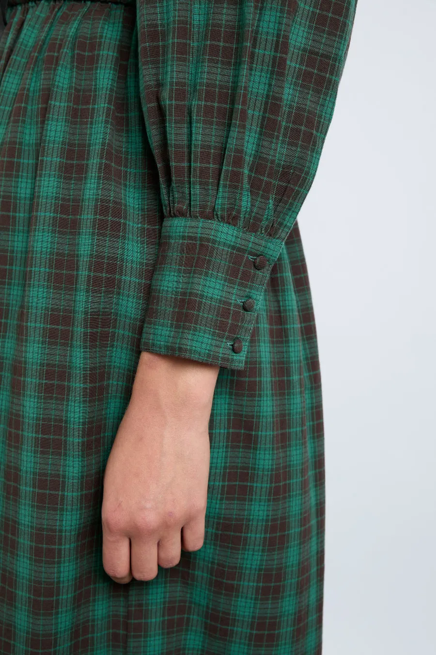 elle shirred midi dress - green check